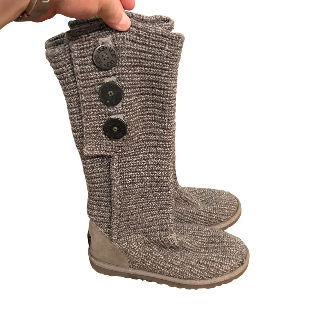 UGG CLASSIC CARDY BUTTON GREY GRAY KNIT CUFF TALL ANKLE BOOTS SIZE 6 WOMEN - Picture 2 of 6